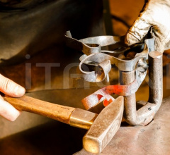 Вешалка Calvet Hanger Вешалка Calvet Hanger фабрика BD Barcelona Design