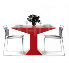 Стол обеденный Mettsass Стол обеденный Mettsass фабрика BD Barcelona Design