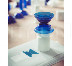 Ваза REmix Vol.4 DNA Ваза REmix Vol.4 DNA фабрика BD Barcelona Design