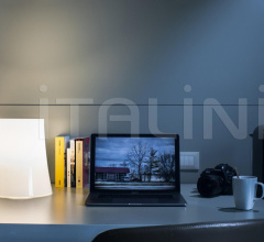 Настольный светильник Birdie Zero Настольный светильник Birdie Zero фабрика Foscarini