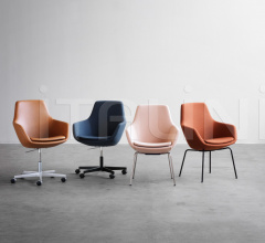 Кресло LITTLE GIRAFFE™ фабрика Fritz Hansen