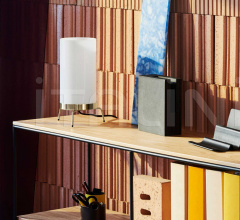 Итальянские Настольные светильники - Настольный светильник PM-02 Итальянские Настольные светильники - Настольный светильник PM-02 фабрика Fritz Hansen