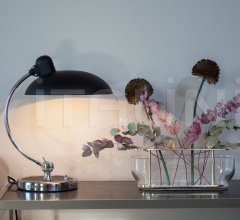 Итальянские Настольные светильники - Настольная лампа KAISER IDELL™ Итальянские Настольные светильники - Настольная лампа KAISER IDELL™ фабрика Fritz Hansen