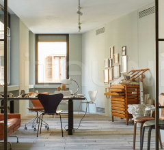 Итальянские Настольные светильники - Настольная лампа KAISER IDELL™ Итальянские Настольные светильники - Настольная лампа KAISER IDELL™ фабрика Fritz Hansen