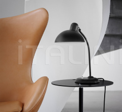 Итальянские Настольные светильники - Настольная лампа KAISER IDELL™ Итальянские Настольные светильники - Настольная лампа KAISER IDELL™ фабрика Fritz Hansen