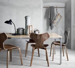 Итальянские Настольные светильники - Настольная лампа KAISER IDELL™ Итальянские Настольные светильники - Настольная лампа KAISER IDELL™ фабрика Fritz Hansen