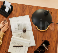 Итальянские Настольные светильники - Настольная лампа KAISER IDELL™ Итальянские Настольные светильники - Настольная лампа KAISER IDELL™ фабрика Fritz Hansen