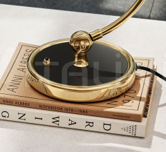 Итальянские Настольные светильники - Настольная лампа KAISER IDELL™ Итальянские Настольные светильники - Настольная лампа KAISER IDELL™ фабрика Fritz Hansen