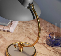 Итальянские Настольные светильники - Настольная лампа KAISER IDELL™ Итальянские Настольные светильники - Настольная лампа KAISER IDELL™ фабрика Fritz Hansen