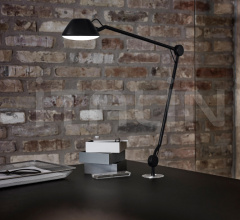 Итальянские Настольные светильники - Настольный светильник AQ01™ Итальянские Настольные светильники - Настольный светильник AQ01™ фабрика Fritz Hansen