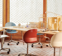 Итальянские Настольные светильники - Настольный светильник AQ01™ Итальянские Настольные светильники - Настольный светильник AQ01™ фабрика Fritz Hansen