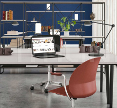 Итальянские Настольные светильники - Настольный светильник AQ01™ Итальянские Настольные светильники - Настольный светильник AQ01™ фабрика Fritz Hansen