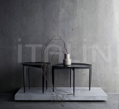 Столик TRAY TABLE Столик TRAY TABLE фабрика Fritz Hansen