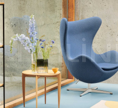 Столик TRAY TABLE Столик TRAY TABLE фабрика Fritz Hansen