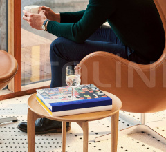 Столик TRAY TABLE Столик TRAY TABLE фабрика Fritz Hansen