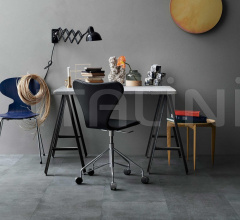 Столик TRAY TABLE Столик TRAY TABLE фабрика Fritz Hansen