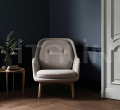 Столик TRAY TABLE Столик TRAY TABLE фабрика Fritz Hansen