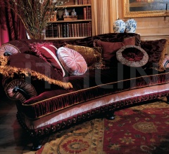 Трехместный диван PR0493-261/L Трехместный диван PR0493-261/L фабрика Provasi