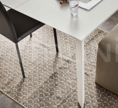 Стол обеденный Dafne фабрика Maronese