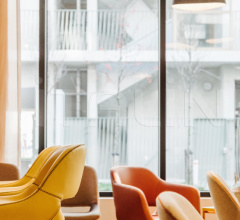 Стул с подлокотниками Manu-04 base 100 фабрика Torre