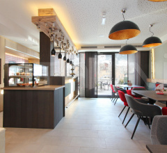 Стул с подлокотниками Manu-04 base 105 фабрика Torre