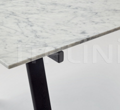 Стол 2322 Ambrosiano фабрика Zanotta