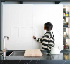 Кухонный шкаф Freedhome Кухонный шкаф Freedhome фабрика Caccaro