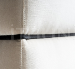 Итальянские Пуфы - Пуф Club legs Итальянские Пуфы - Пуф Club legs фабрика Tosconova