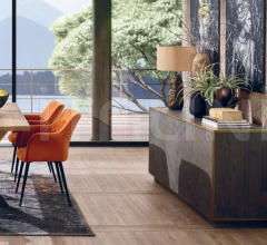 Стул с подлокотниками DB006166 фабрика Dialma Brown