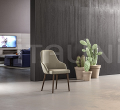 Стул с подлокотниками NIKA Стул с подлокотниками NIKA фабрика Easyline by Ozzio Italia