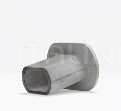 Столик Caementum CMT_46x35x42 фабрика Pedrali