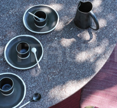 Итальянские Уличные столы - Стол обеденный Fly Outdoor Итальянские Уличные столы - Стол обеденный Fly Outdoor фабрика Flexform