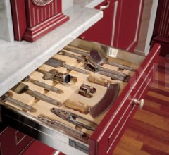 Кухня Solaria laccato rossa Кухня Solaria laccato rossa фабрика Tomassi Cucine (закрыта)