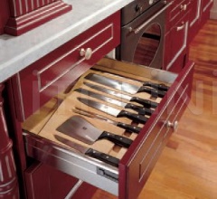 Кухня Solaria laccato rossa Кухня Solaria laccato rossa фабрика Tomassi Cucine (закрыта)