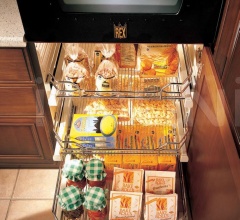 Кухня Anita noce фабрика Tomassi Cucine (закрыта)