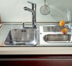 Кухня Opera rovere prugna Кухня Opera rovere prugna фабрика Tomassi Cucine (закрыта)