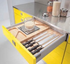 Кухня Modula giallo Кухня Modula giallo фабрика Tomassi Cucine (закрыта)