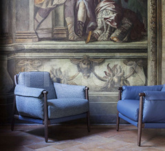 Кресло Times Lounge фабрика Poltrona Frau