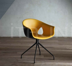 Стул Ginger Ale Стул Ginger Ale фабрика Poltrona Frau