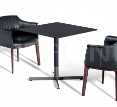 Барный стол Bob Bistrot Барный стол Bob Bistrot фабрика Poltrona Frau