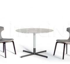 Барный стол Bob Bistrot Барный стол Bob Bistrot фабрика Poltrona Frau