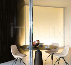 Стол обеденный Mesa Due Стол обеденный Mesa Due фабрика Poltrona Frau