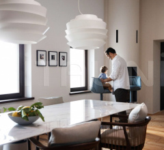 Стул с подлокотниками Viola Стул с подлокотниками Viola фабрика Poltrona Frau