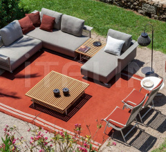 Журнальный столик Solaria Журнальный столик Solaria фабрика Poltrona Frau