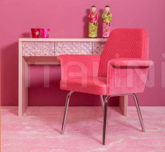 Стул с подлокотниками 5074 фабрика Halley