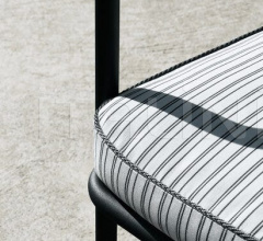 Стул с подлокотниками Borea фабрика B&B Italia