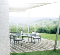 Стол обеденный Borea фабрика B&B Italia