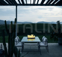 Стол обеденный Borea фабрика B&B Italia