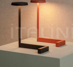 Итальянские Настольные светильники - Настольный светильник Flat Итальянские Настольные светильники - Настольный светильник Flat фабрика Vibia