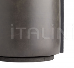 Кресло Hoover Chair 4895 Кресло Hoover Chair 4895 фабрика Arteriors